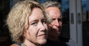 科学者たちは、パーキンソン病は私たちの遺伝子の中にあると信じています。水の中かもしれない