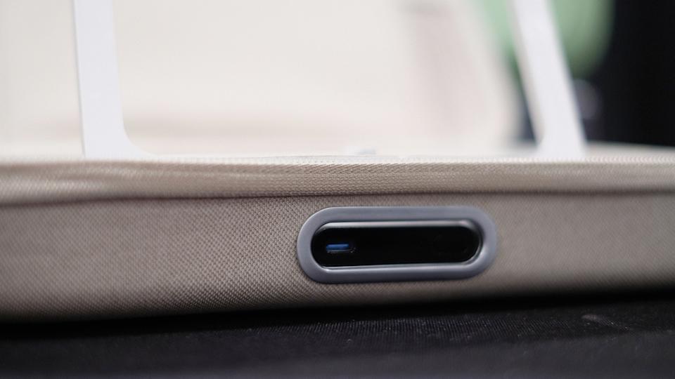 Belkin Pro 充電ケース